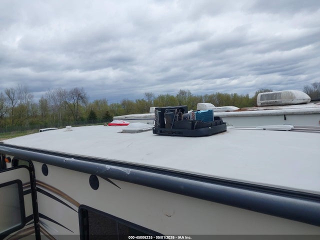 Продажа на аукционе авто 2015 Keystone Rv Bullet Ultra Lite Travel Trailer, vin: 4YDT20425FX425889, номер лота: 45006235