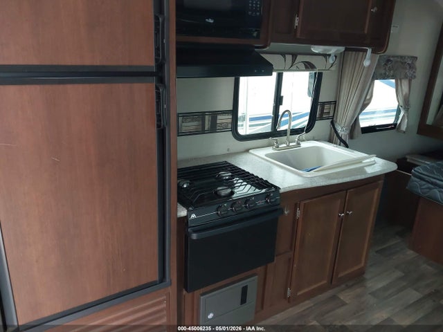 Продажа на аукционе авто 2015 Keystone Rv Bullet Ultra Lite Travel Trailer, vin: 4YDT20425FX425889, номер лота: 45006235