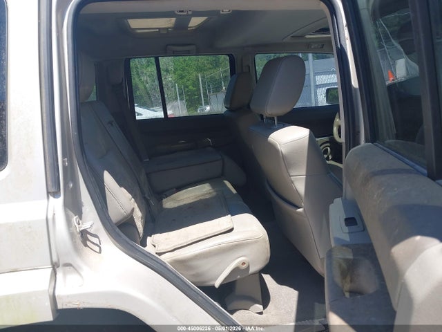 45006236 :رقم المزاد ، 1J8HG48K08C116782 vin ، 2008 Jeep Commander Sport مزاد بيع