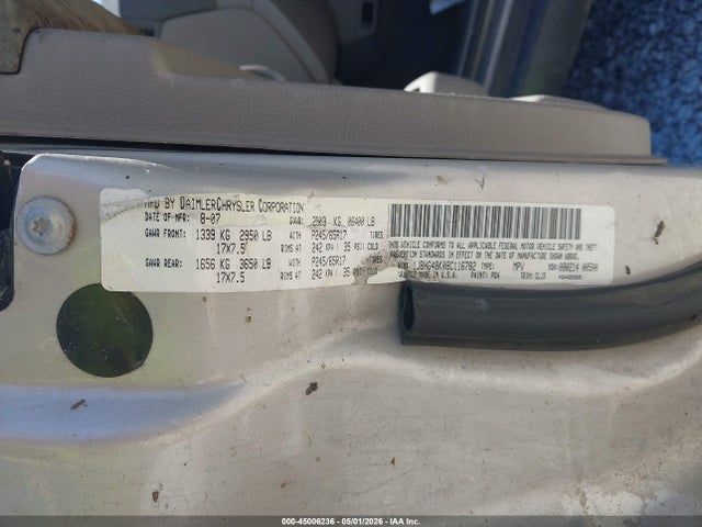 45006236 :رقم المزاد ، 1J8HG48K08C116782 vin ، 2008 Jeep Commander Sport مزاد بيع