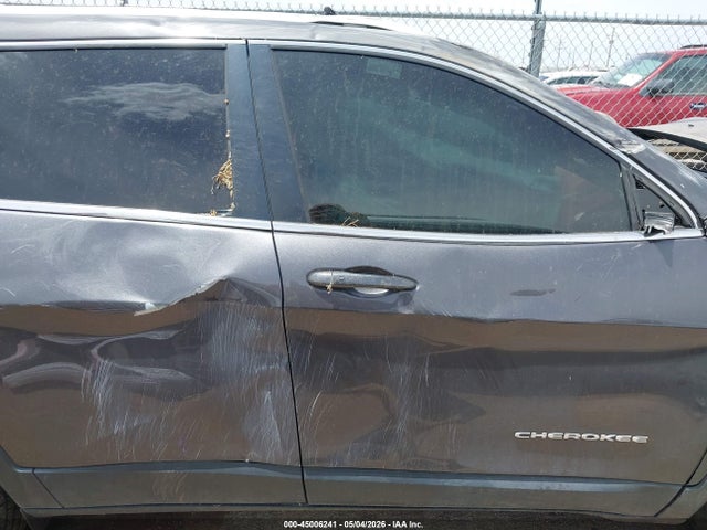 Продажа на аукционе авто 2018 Jeep Cherokee Latitude Plus Fwd, vin: 1C4PJLLB4JD504409, номер лота: 45006241