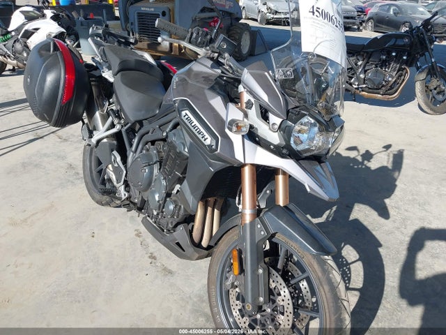 Triumph Motorcycle Tiger Explorer 2015 SMTF02XK0FJ683383 main image
