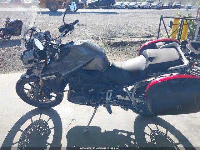 Triumph Motorcycle Tiger Explorer 2015 SMTF02XK0FJ683383 Image 13