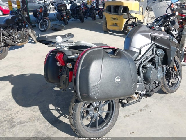 Triumph Motorcycle Tiger Explorer 2015 SMTF02XK0FJ683383 Image 4