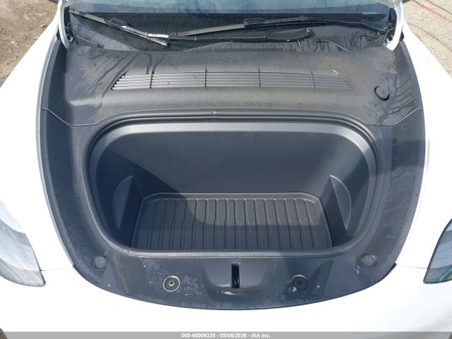 Продаж на аукціоні авто 2025 Tesla Model Y Long Range Dual Motor Rear-wheel Drive, vin: 7SAYGDED5SA357860, номер лоту: 45006325