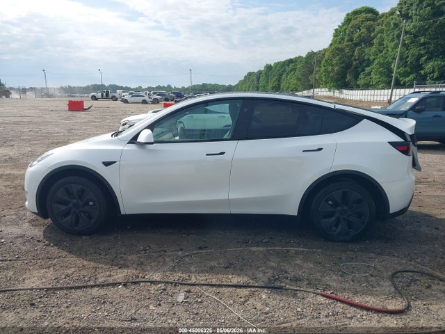 Продаж на аукціоні авто 2025 Tesla Model Y Long Range Dual Motor Rear-wheel Drive, vin: 7SAYGDED5SA357860, номер лоту: 45006325