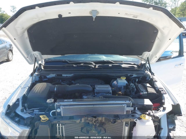 Продажа на аукционе авто 2024 Ram 1500 Laramie  4x2 5'7 Box, vin: 1C6RREJT2RN220315, номер лота: 45006328