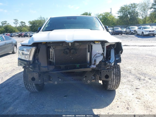 Продажа на аукционе авто 2024 Ram 1500 Laramie  4x2 5'7 Box, vin: 1C6RREJT2RN220315, номер лота: 45006328