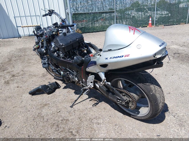 Suzuki Gsx1300 Ra 2019 JS1GX72B7K7100943 Image 3
