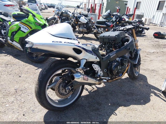 Suzuki Gsx1300 Ra 2019 JS1GX72B7K7100943 Image 4