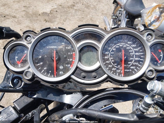 Suzuki Gsx1300 Ra 2019 JS1GX72B7K7100943 Image 7
