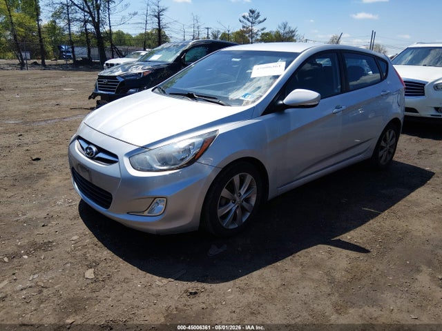 2013 Hyundai Accent Se მანქანა იყიდება აუქციონზე, vin: KMHCU5AE6DU060836, აუქციონის ნომერი: 45006361