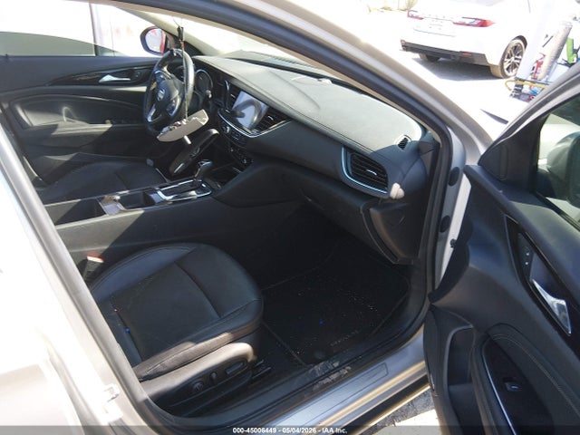 Продаж на аукціоні авто 2018 Buick Regal Sportback Essence, vin: W04GP6SX5J1106554, номер лоту: 45006449