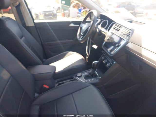 Продажа на аукционе авто 2021 Volkswagen Tiguan 2.0t Se/2.0t Se R-line Black/2.0t Sel, vin: 3VV2B7AXXMM060914, номер лота: 45006505