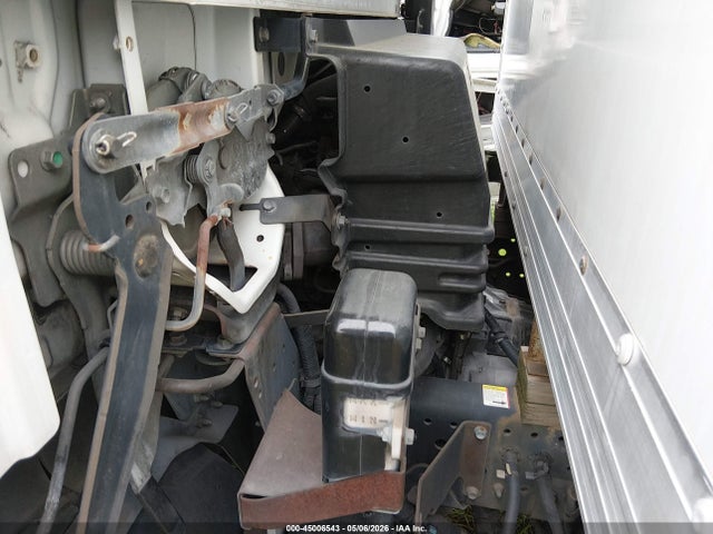 45006543 :رقم المزاد ، JALE5W162H7301187 vin ، 2017 Isuzu Nrr Dsl Reg At مزاد بيع