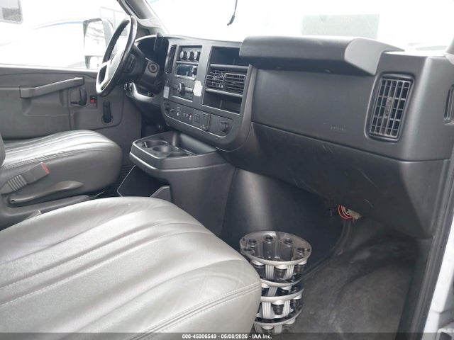 1GB0GSFG0K1181372 Chevrolet Express Cutaway 4500 Van