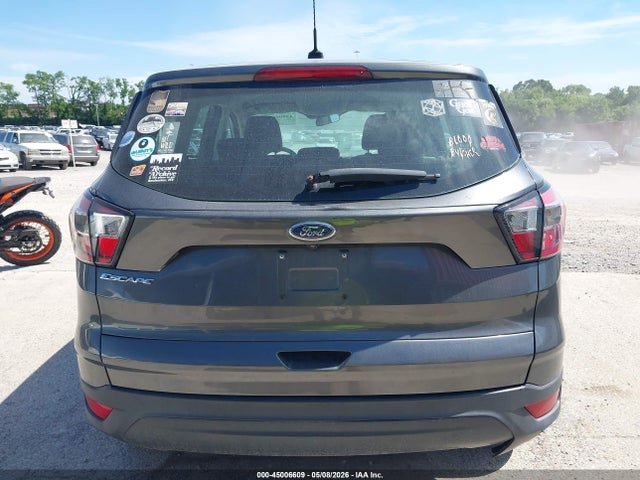 45006609 :رقم المزاد ، 1FMCU0F7XHUC01183 vin ، 2017 Ford Escape S مزاد بيع