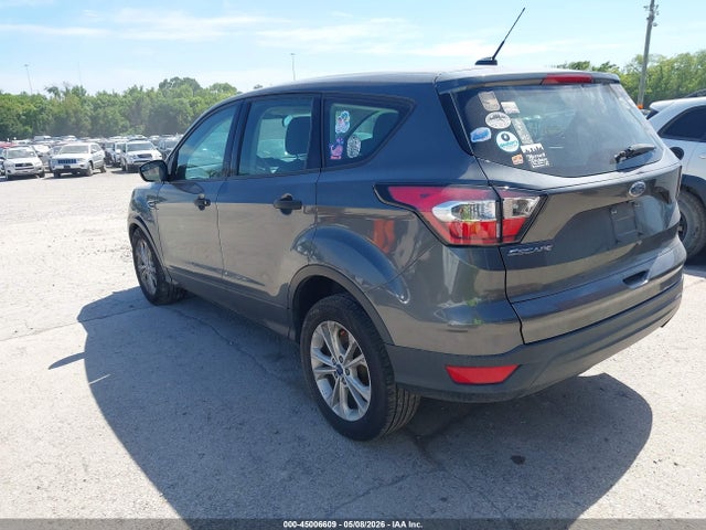 45006609 :رقم المزاد ، 1FMCU0F7XHUC01183 vin ، 2017 Ford Escape S مزاد بيع