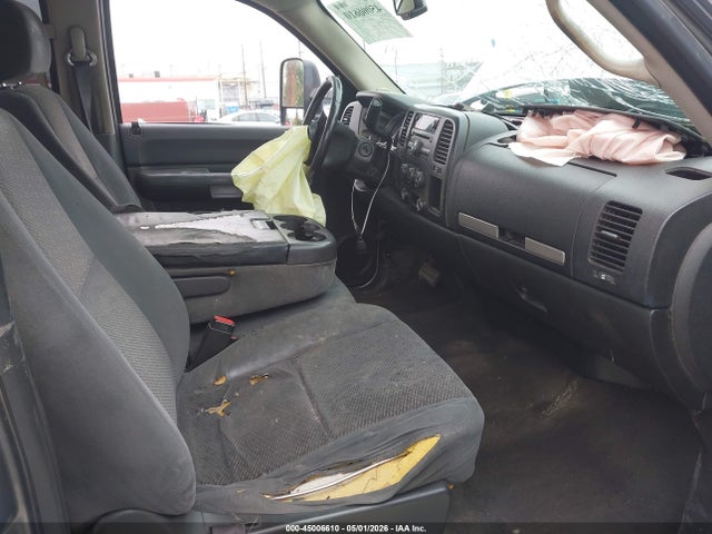 45006610 :رقم المزاد ، 1GTHC23647F537290 vin ، 2007 Gmc Sierra 2500hd Sle1 مزاد بيع