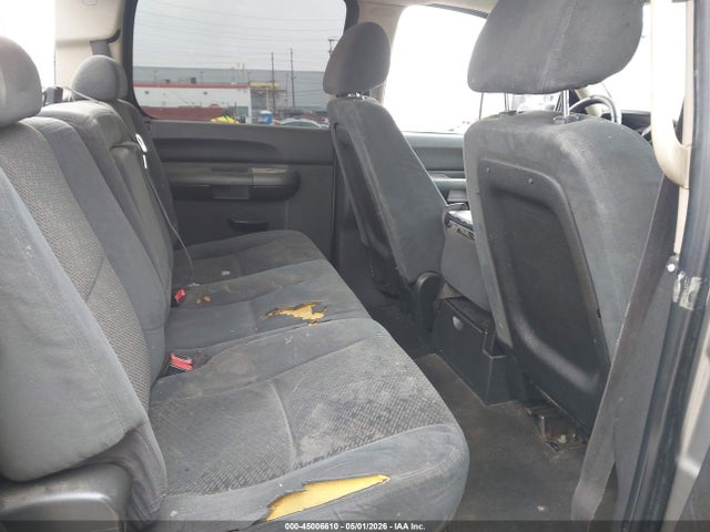 45006610 :رقم المزاد ، 1GTHC23647F537290 vin ، 2007 Gmc Sierra 2500hd Sle1 مزاد بيع