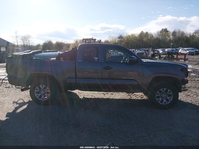 Продаж на аукціоні авто 2017 Toyota Tacoma Sr5 V6, vin: 5TFSZ5AN4HX119971, номер лоту: 45006643