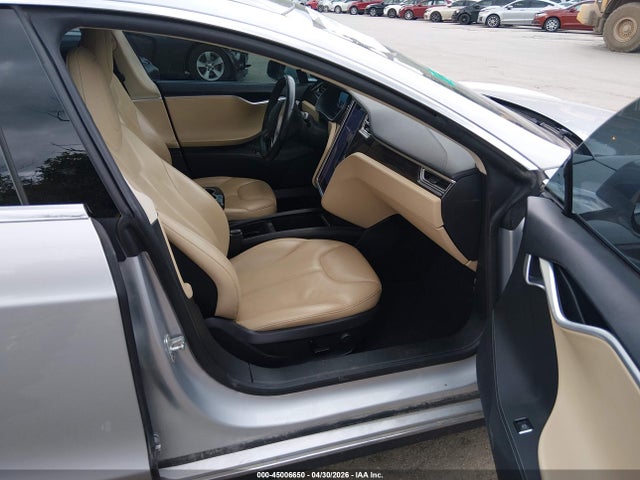Tesla Model S P85 2014 5YJSA1H18EFP45354 Image 5