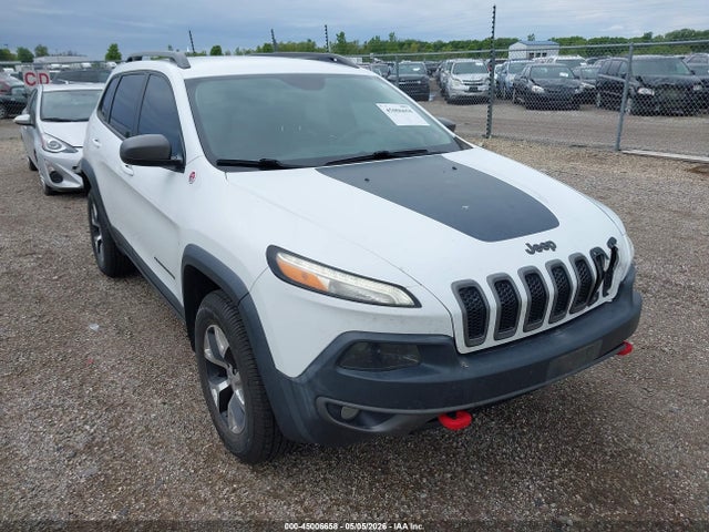 Продажа на аукционе авто 2015 Jeep Cherokee Trailhawk, vin: 1C4PJMBS2FW786732, номер лота: 45006658