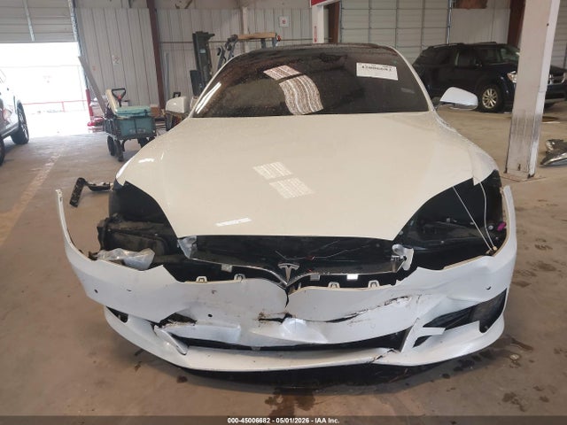 Tesla Model S 60/75 2017 5YJSA1E10HF186150 Image 12