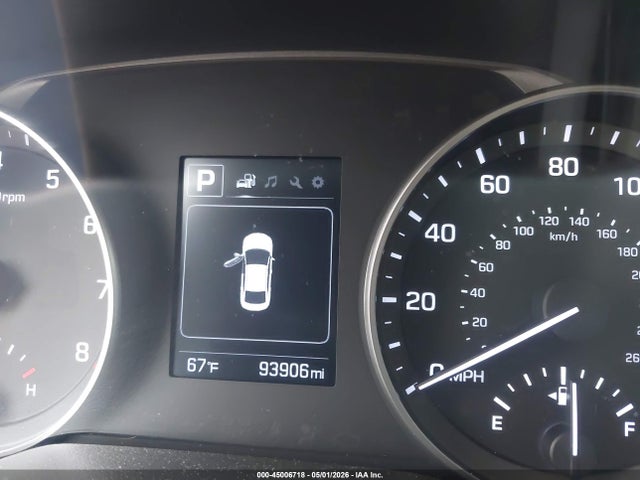 5NPD84LF3JH226961 Hyundai ELANTRA SEL
