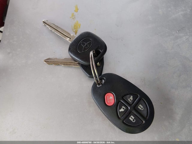 45006768 :رقم المزاد ، 5TDKK3DC5FS574236 vin ، 2015 Toyota Sienna Le 7 Passenger/le 8 Passenger مزاد بيع