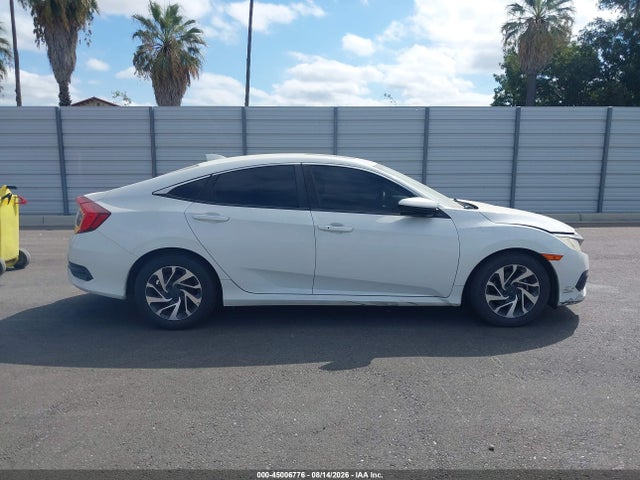 Honda CIVIC EX 2018 2HGFC2F77JH542034 Image 13