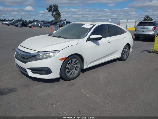 Honda CIVIC EX 2018 2HGFC2F77JH542034 Image 2