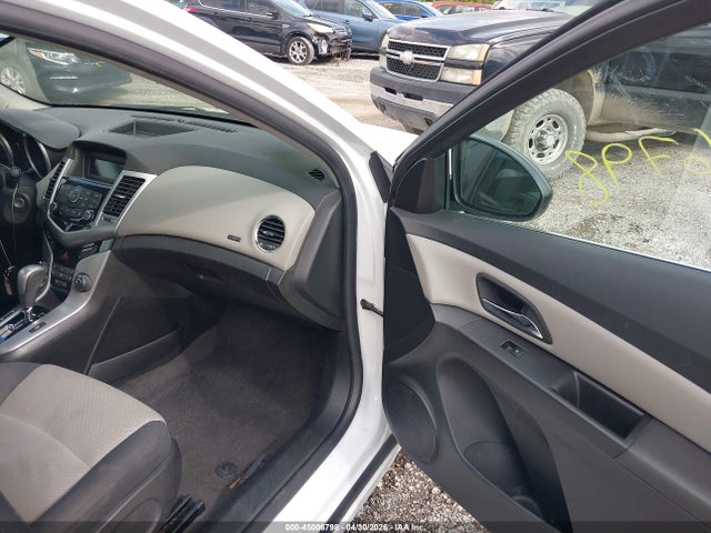 45006798 :رقم المزاد ، 1G1PC5SH1C7277072 vin ، 2012 Chevrolet Cruze Ls مزاد بيع