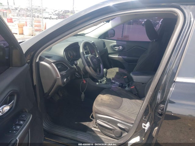 2019 Jeep Cherokee Latitude Fwd მანქანა იყიდება აუქციონზე, vin: 1C4PJLCBXKD296862, აუქციონის ნომერი: 45006818