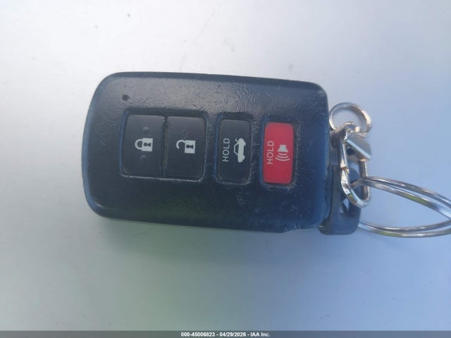 45006823 :رقم المزاد ، 4T1BD1FK0DU083175 vin ، 2013 Toyota Camry Hybrid Xle مزاد بيع