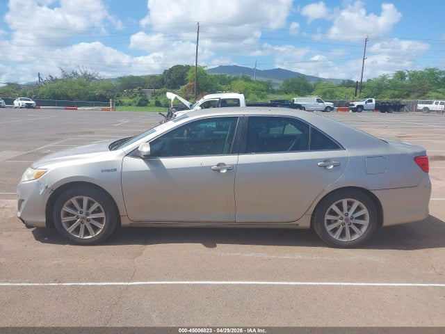 45006823 :رقم المزاد ، 4T1BD1FK0DU083175 vin ، 2013 Toyota Camry Hybrid Xle مزاد بيع