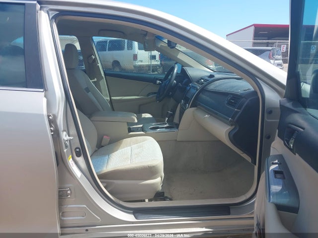 45006823 :رقم المزاد ، 4T1BD1FK0DU083175 vin ، 2013 Toyota Camry Hybrid Xle مزاد بيع