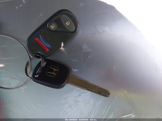 45006825 :رقم المزاد ، 2HGES16555H520787 vin ، 2005 Honda Civic Lx مزاد بيع