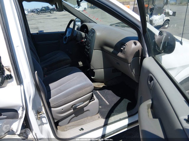 45006836 :رقم المزاد ، 1C8GJ25322B719833 vin ، 2002 Chrysler Voyager مزاد بيع