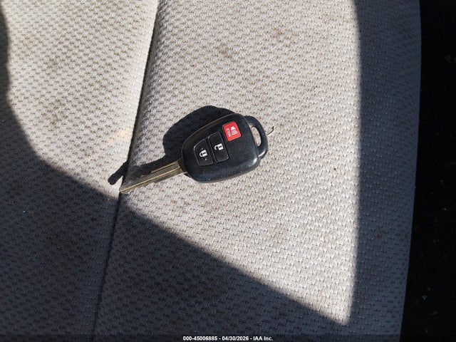 JTDKDTB34F1099897 Toyota Prius C Four/one/three/two