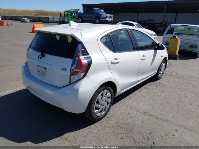 JTDKDTB34F1099897 Toyota Prius C Four/one/three/two