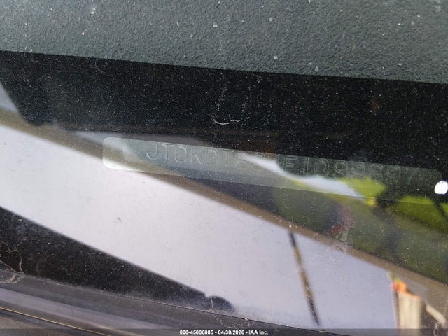 JTDKDTB34F1099897 Toyota Prius C Four/one/three/two