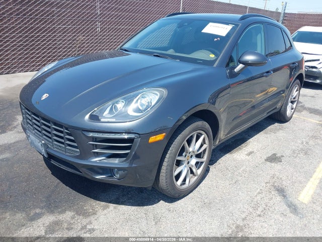 Porsche Macan 2018 WP1AA2A52JLB08805 Image 2