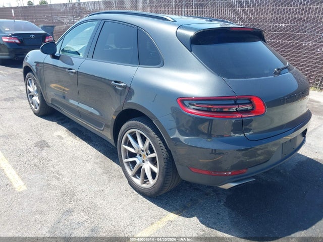 Porsche Macan 2018 WP1AA2A52JLB08805 Image 3