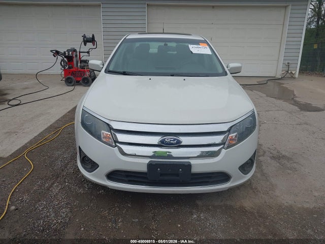 45006915 :رقم المزاد ، 3FAHP0HA2BR120158 vin ، 2011 Ford Fusion Se مزاد بيع