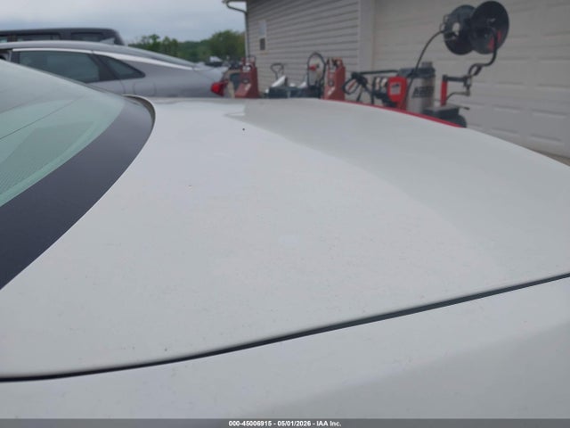 45006915 :رقم المزاد ، 3FAHP0HA2BR120158 vin ، 2011 Ford Fusion Se مزاد بيع