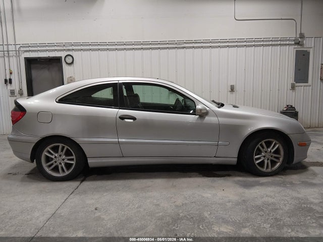 Auction sale of the 2002 Mercedes-benz C 230k Sport Coupe, vin: WDBRN47J92A367571, lot number: 45006934