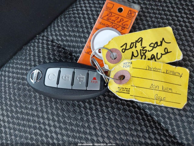 JN1BJ1CR3KW311382 Nissan Rogue Sport Sv