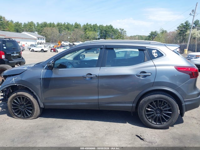 JN1BJ1CR3KW311382 Nissan Rogue Sport Sv