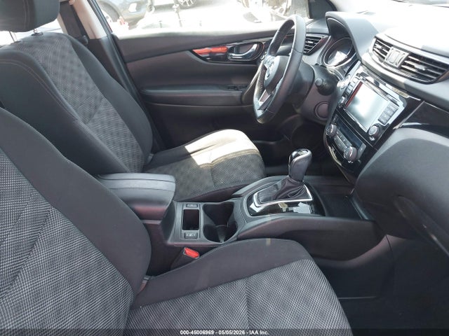JN1BJ1CR3KW311382 Nissan Rogue Sport Sv